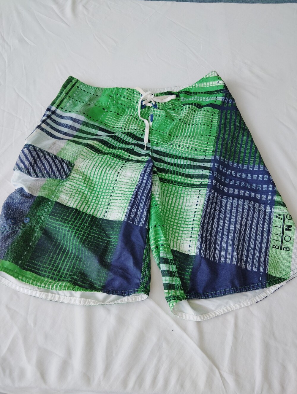 Billabong Men’s Green and Navy Plaid Swim Board Shorts 34